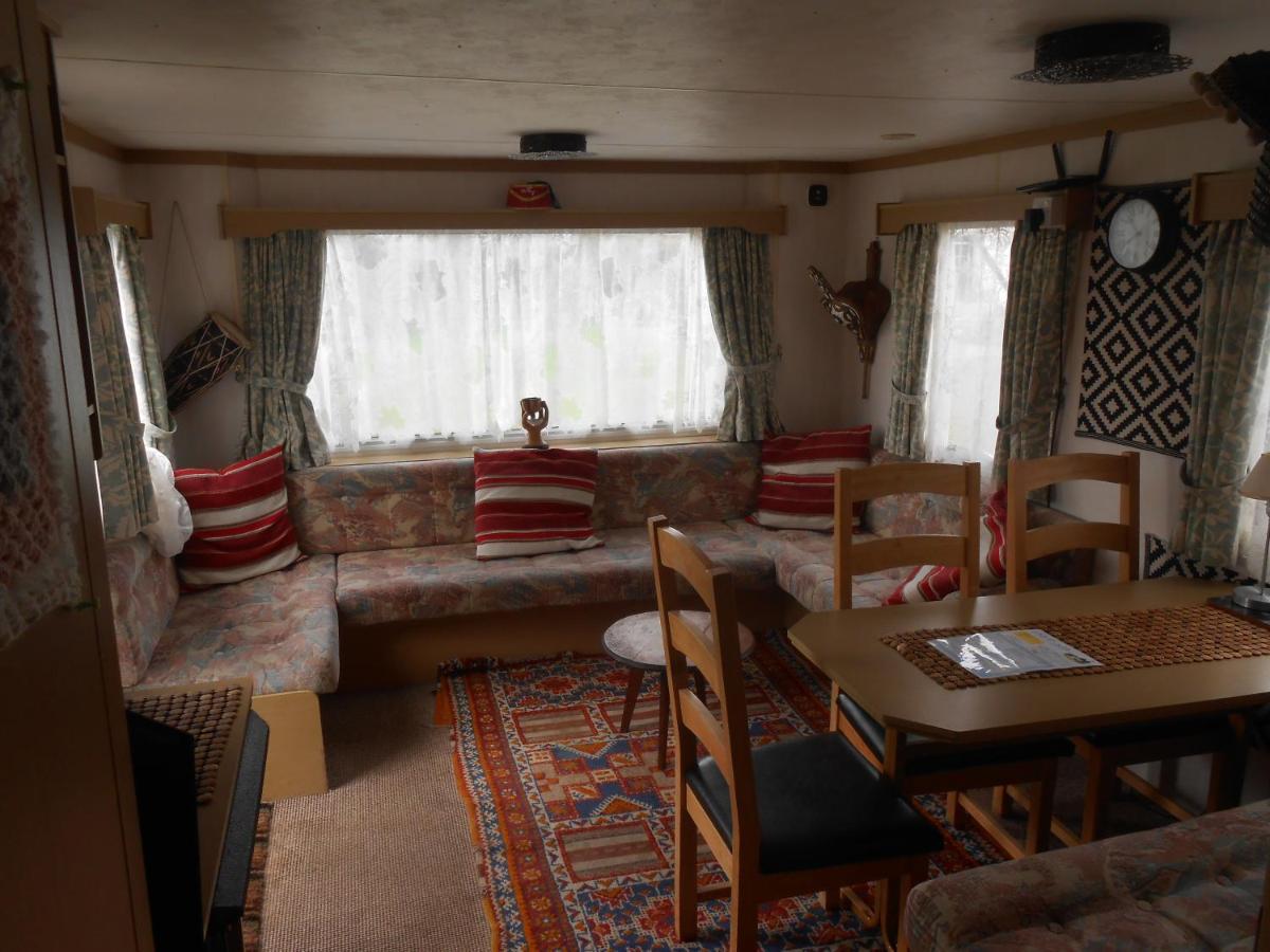'The Cabin'. A Cosy Private & Secure Holiday Home. Padeswood Extérieur photo